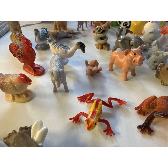 74 Lot mini Animal Toys Sharks Crab Frogs Turtles Farm Safari Fish Cats Dogs - Picture 4 of 16